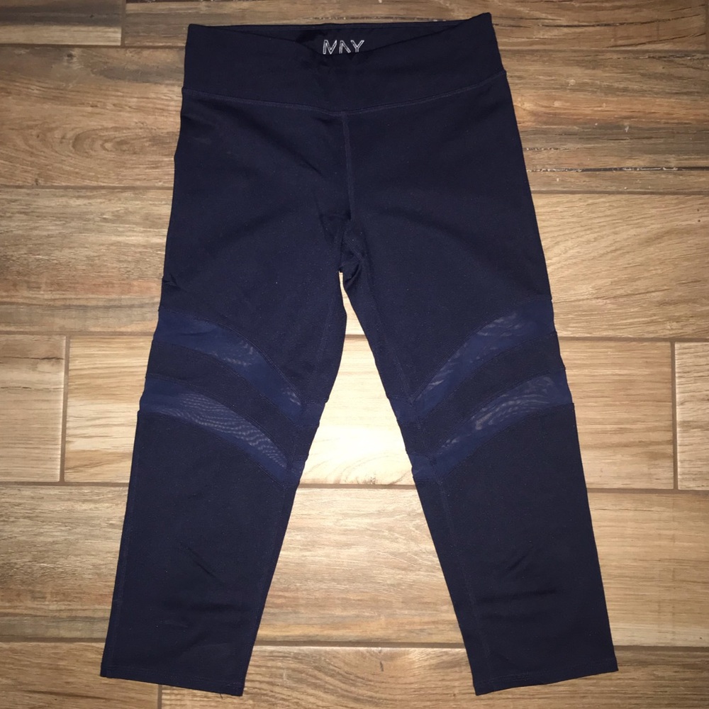 Andrew Marc Performance crop leggings